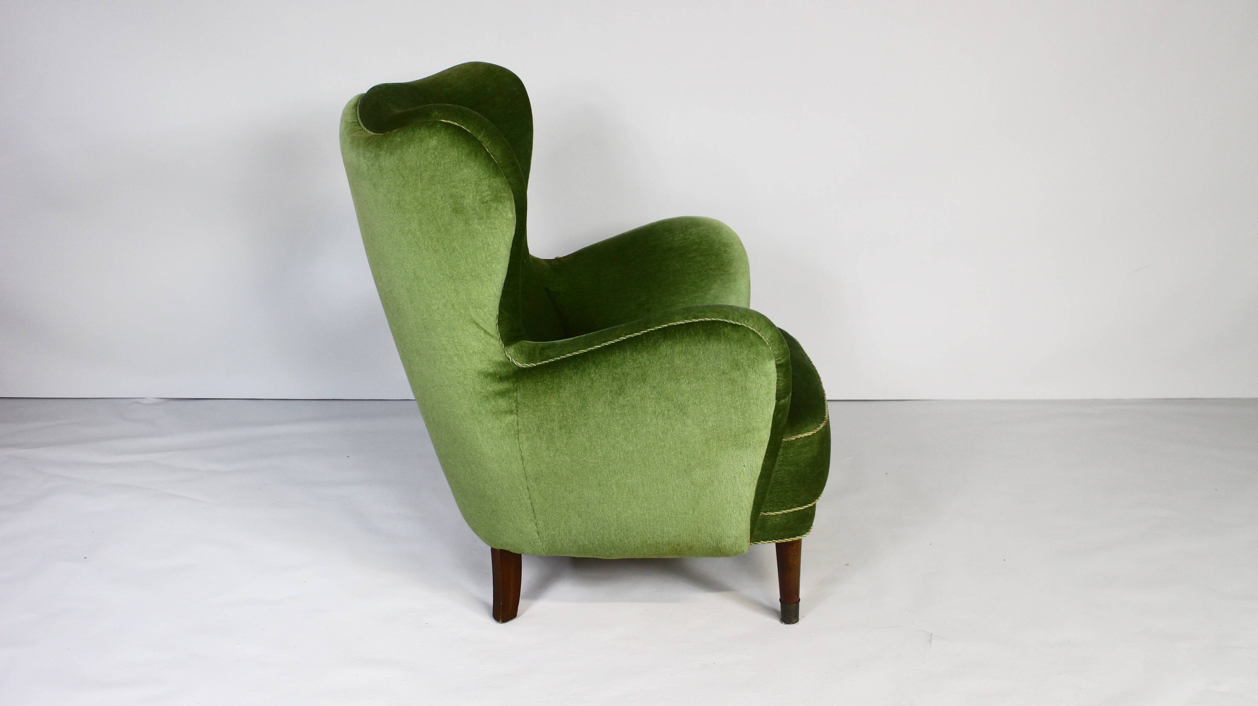 Danish lounge chair in green velvet, 1950s