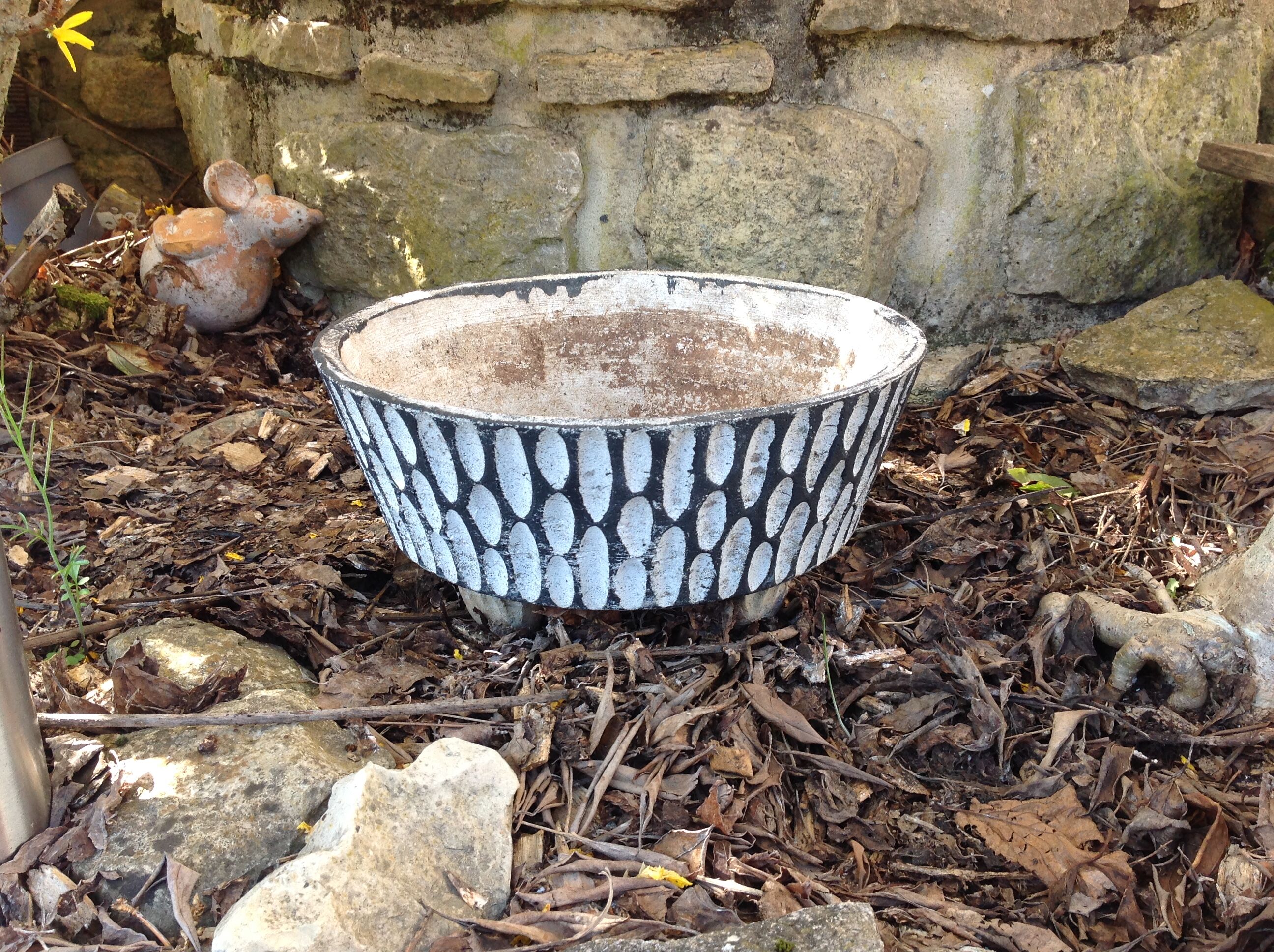 Structured concrete planter 60s-70s