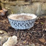 Structured concrete planter 60s-70s