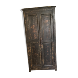 Parisian wardrobe patina