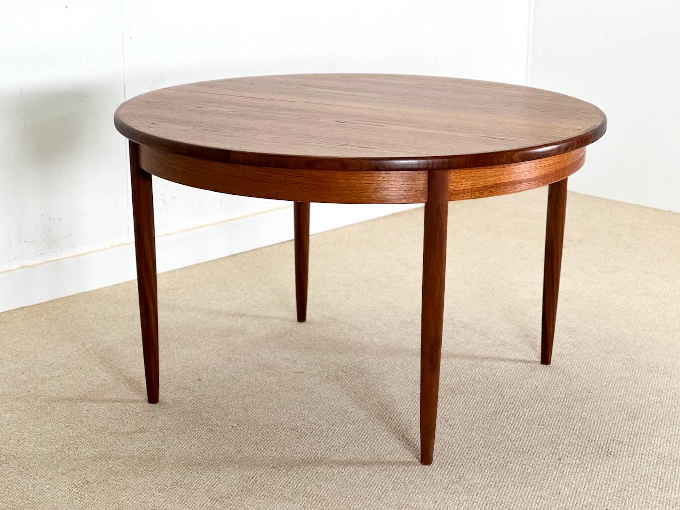 Round extending dining table by GPlan Fresco Collection 1960.
