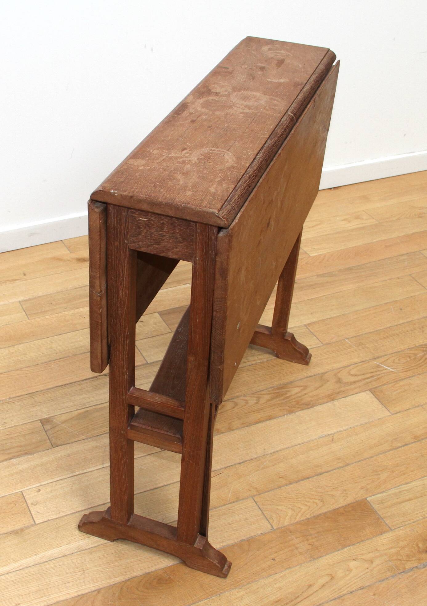 Vintage English server