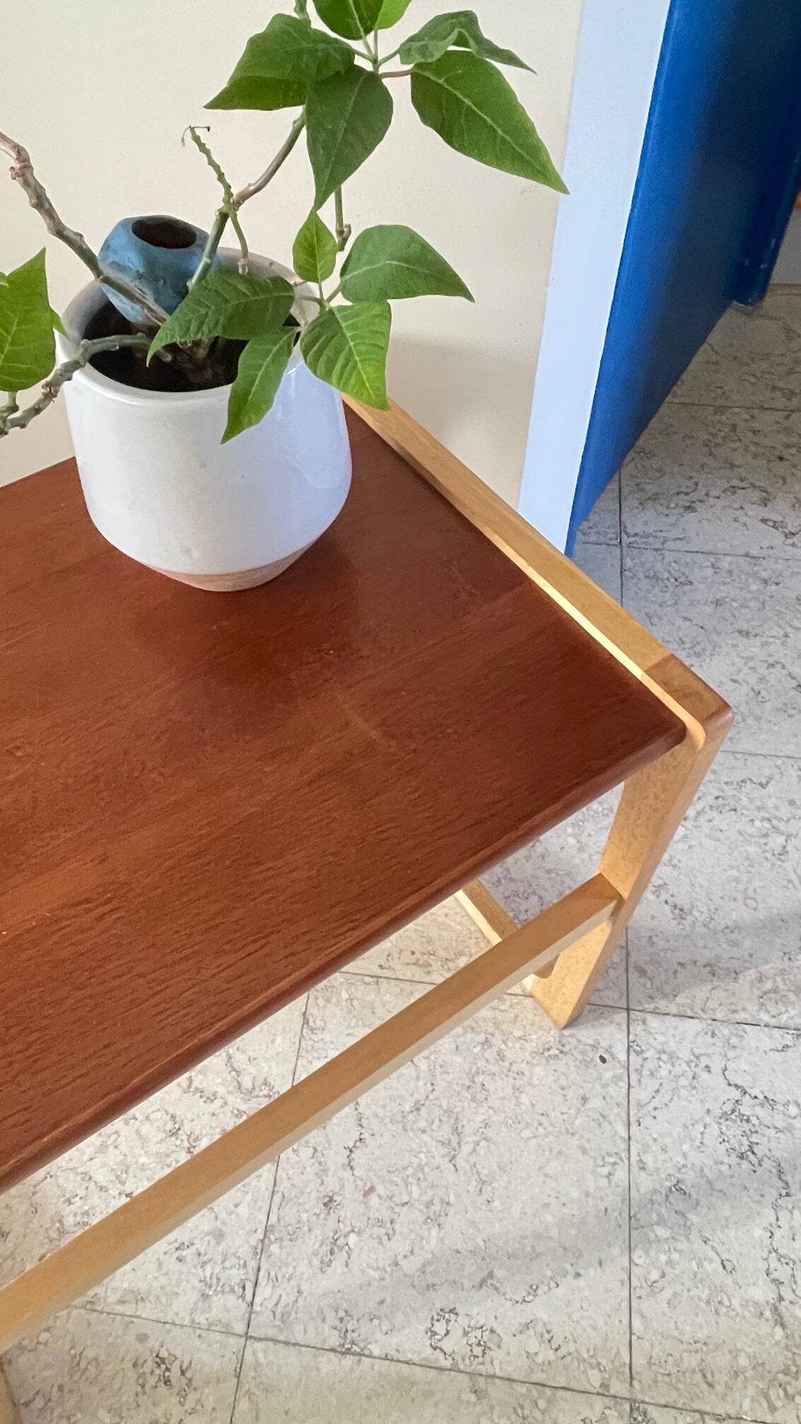 Table basse bois exotique vintage