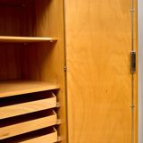 Armoire tchécoslovaque vintage à 3 portes