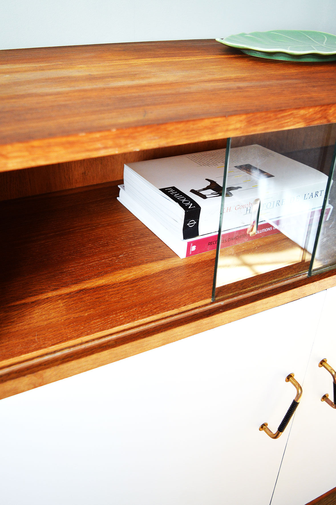 Bahut with compass feet