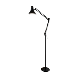 Architect's Twist Lamppost