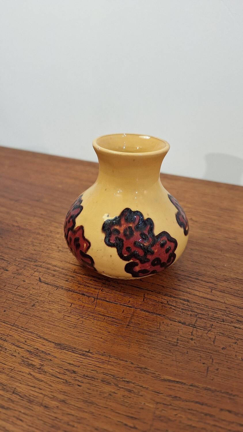 SISPA earthenware vase