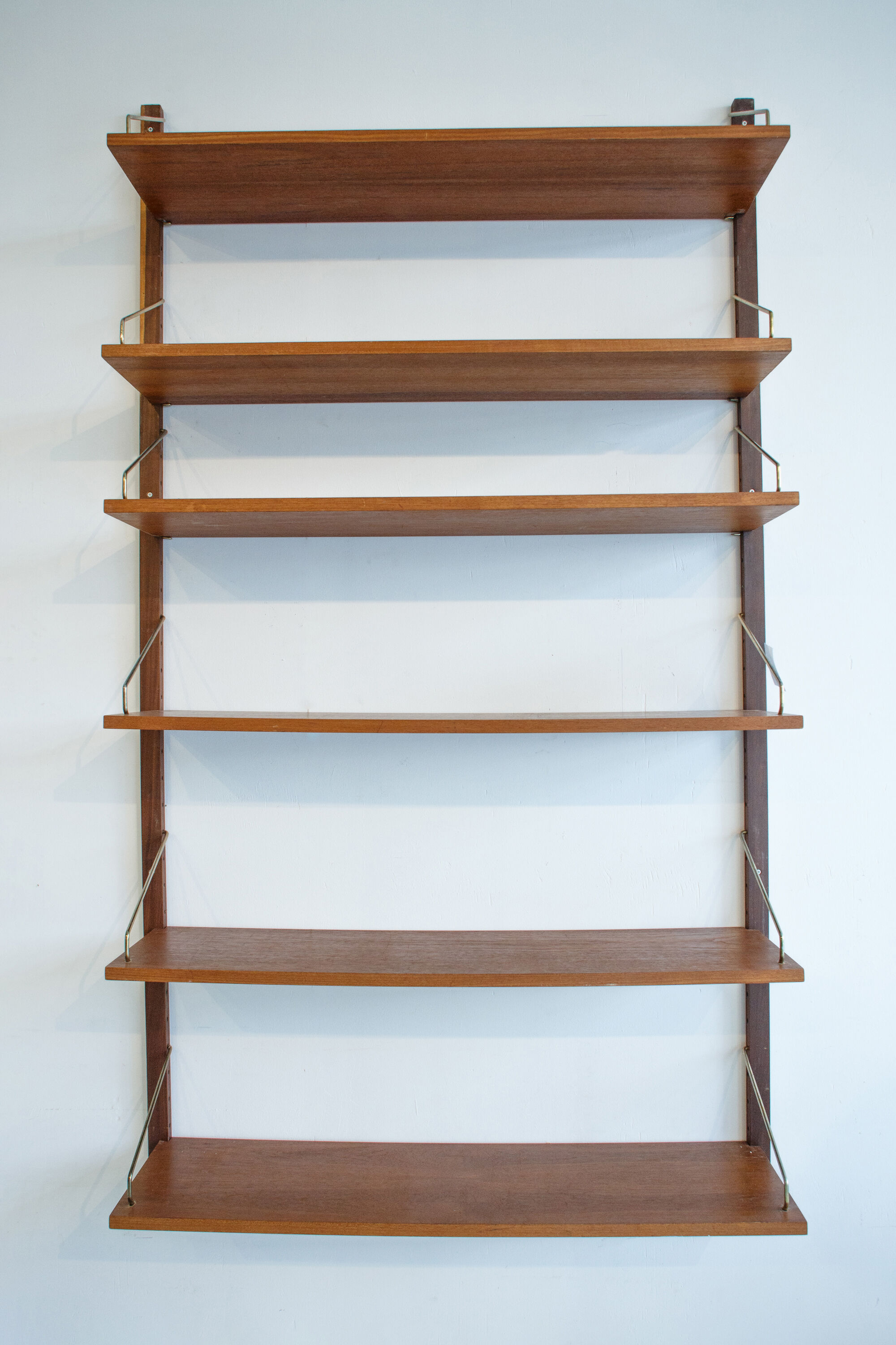 Vintage Poul Cadovius library 1960