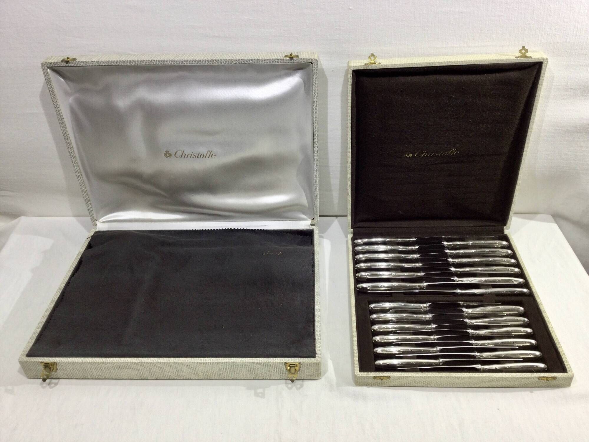 Christofle - Ménagère 61 pièces Rubans Croisés Métal Argenté