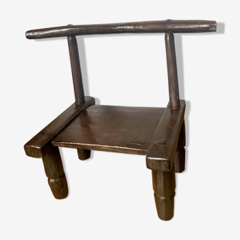 Chaise basse baoulé