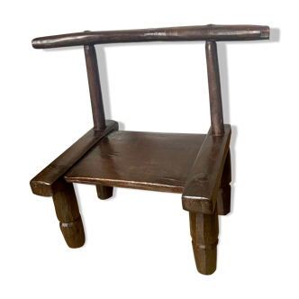 Chaise basse baoulé