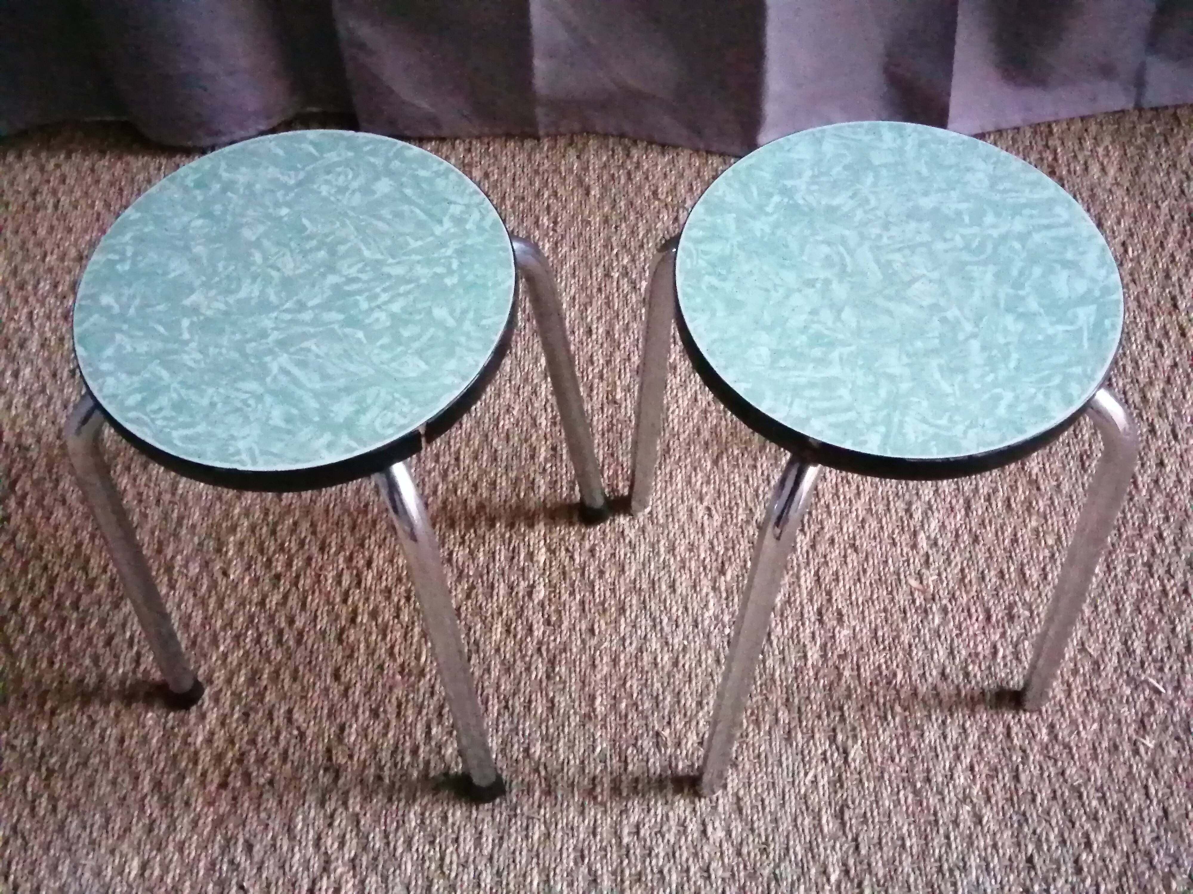 Pair of kitchen stools "vintage"