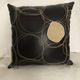 Coussins cuir design vintage