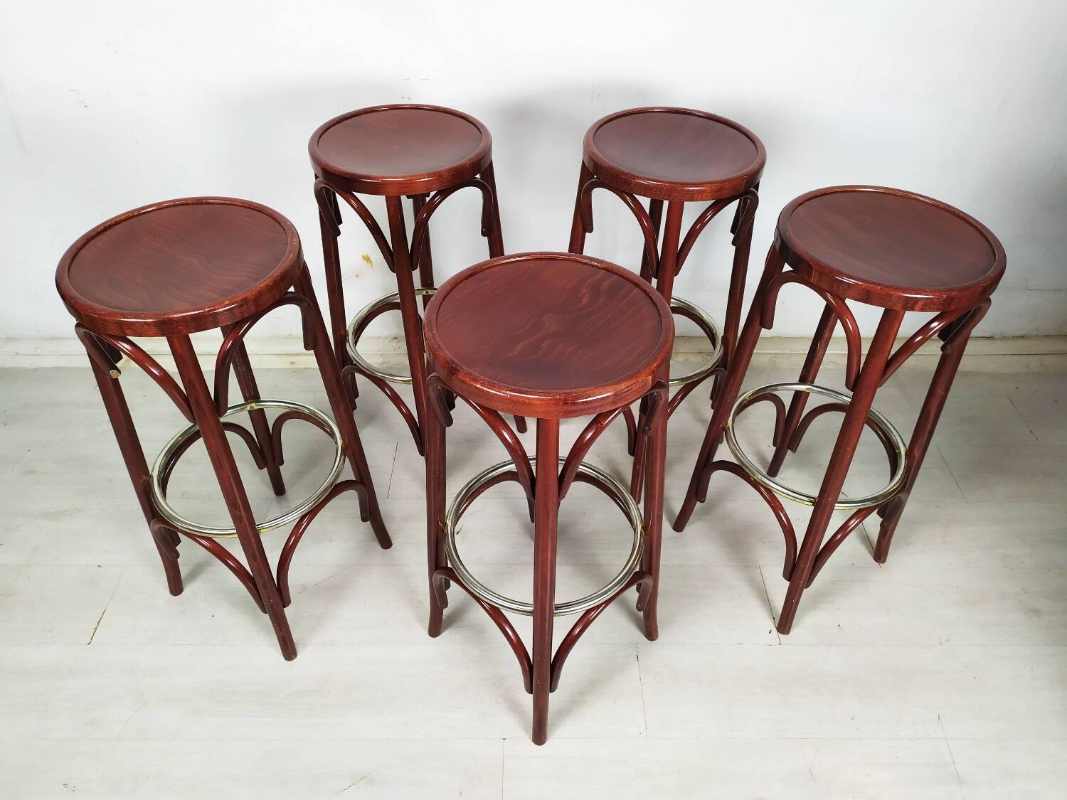 5 bistro stools