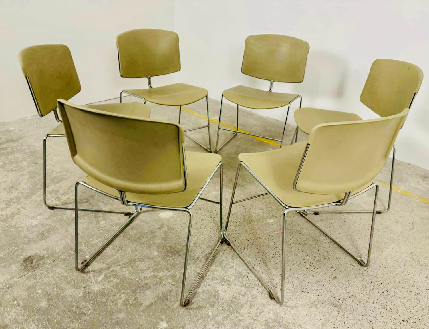 Set of 12 Max Stacker stackable chairs, 1970