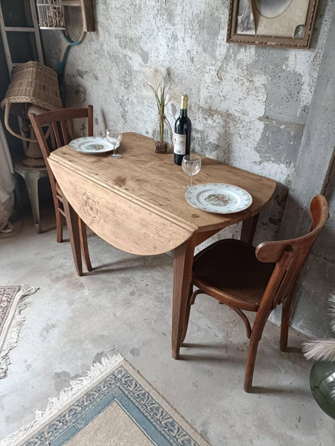 Farmhouse table