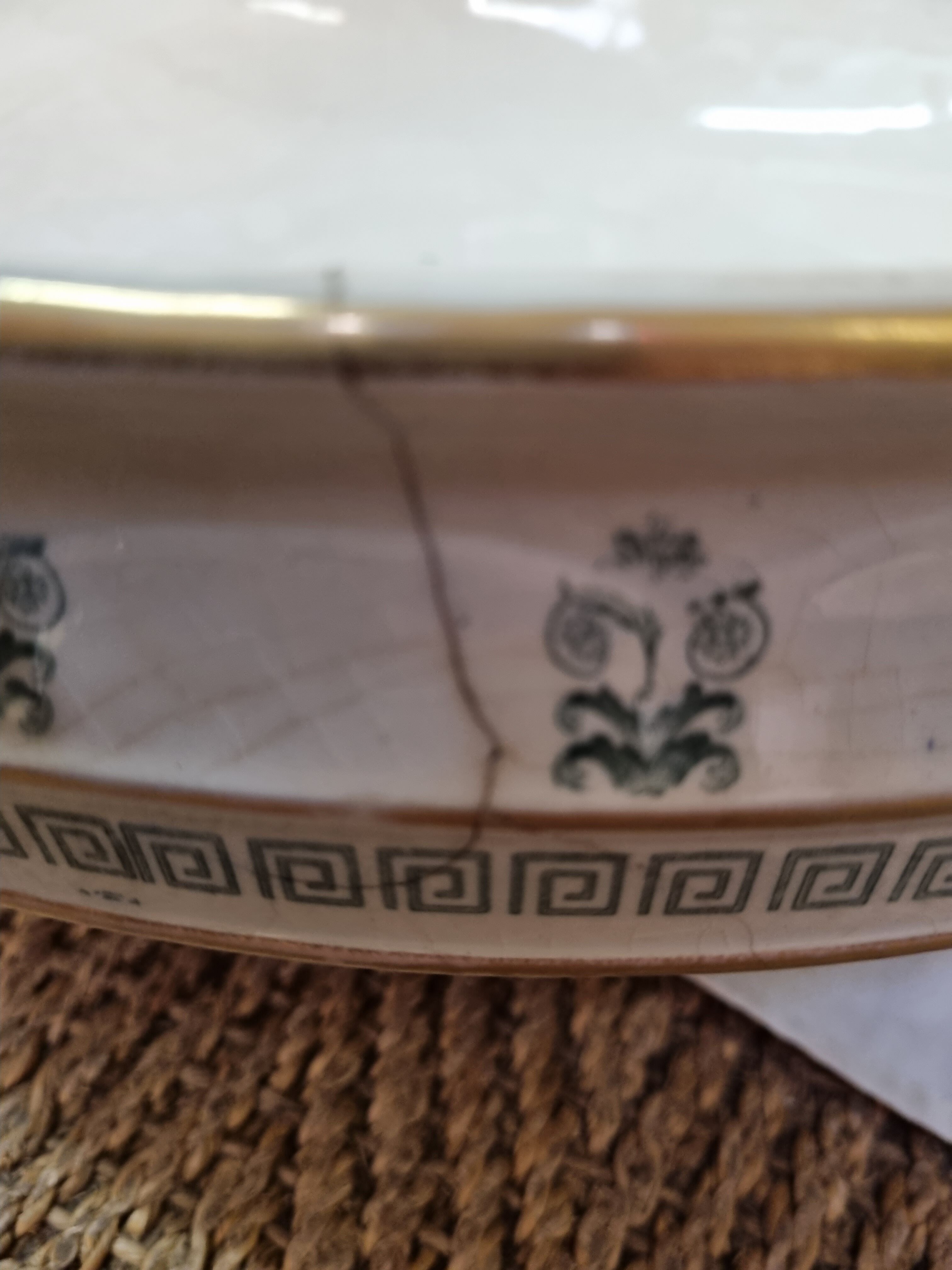 Water broc, iron earth bowl 1920 Gien