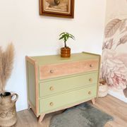 1960s chest of drawers, splayed legs