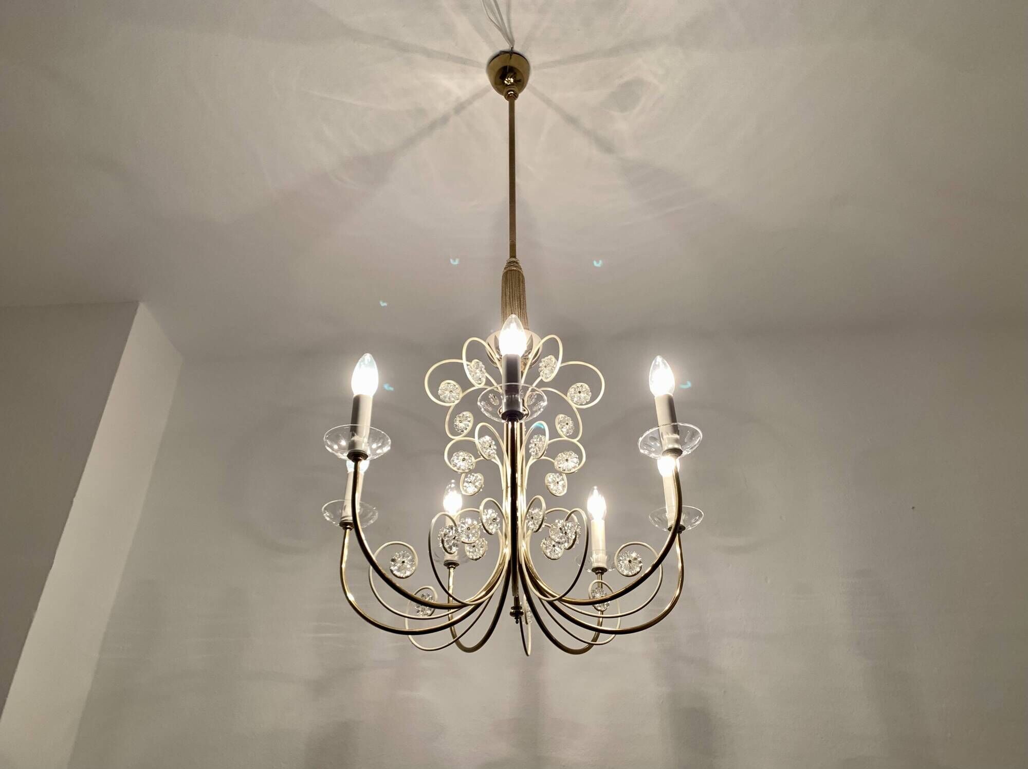 Crystal Glass Chandelier by Vereinigte Werkstätten Collection