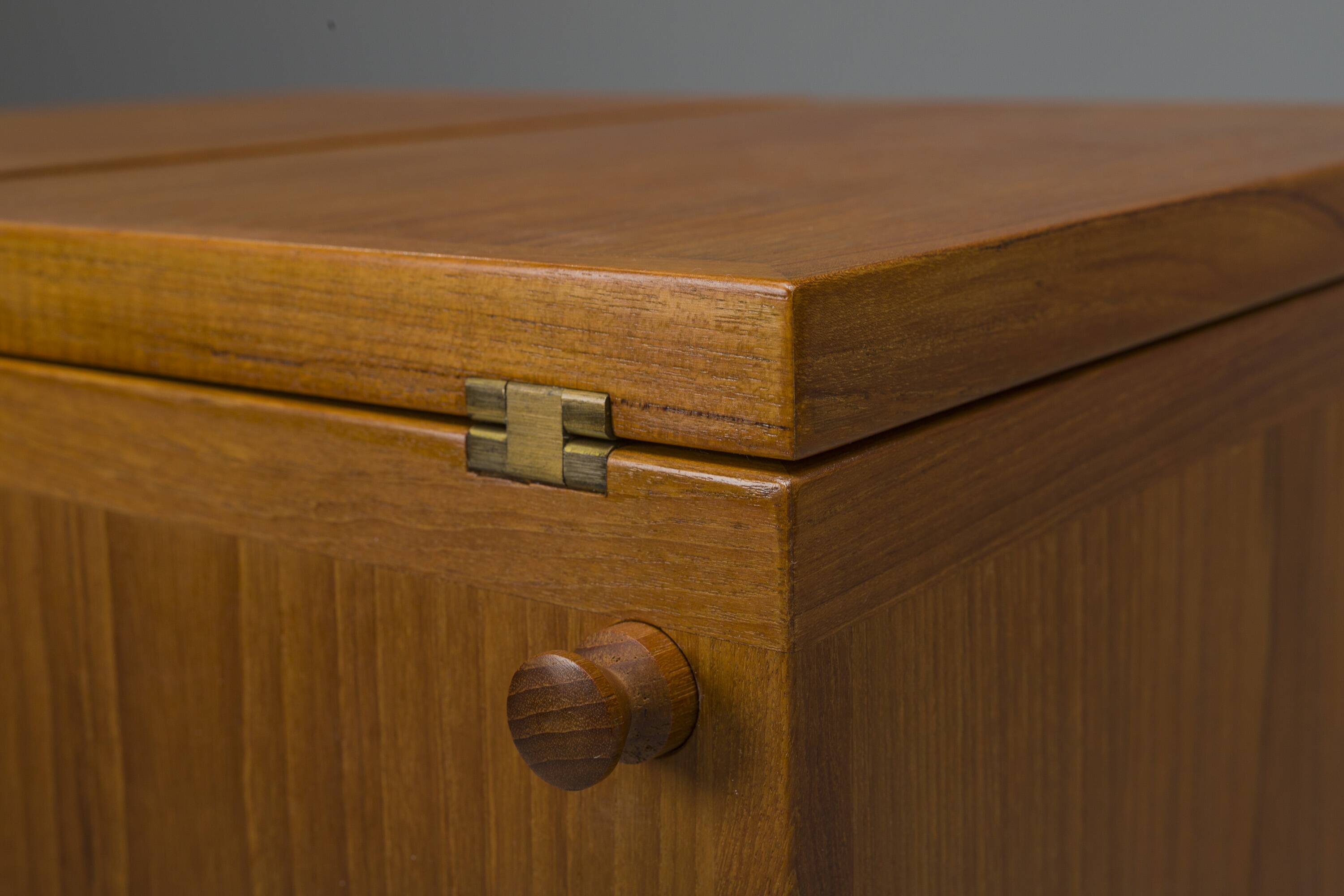 Danish Teak Captains Bar by Reno Wahl Iversen for Dyrlund, 1960s