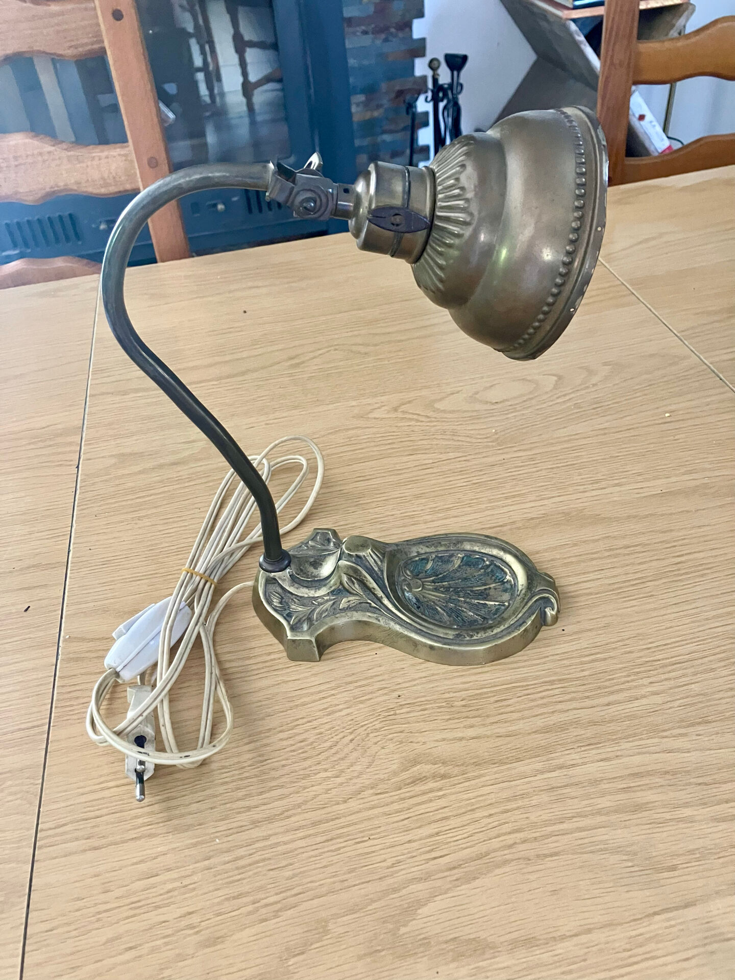 Old swan-neck desk lamp