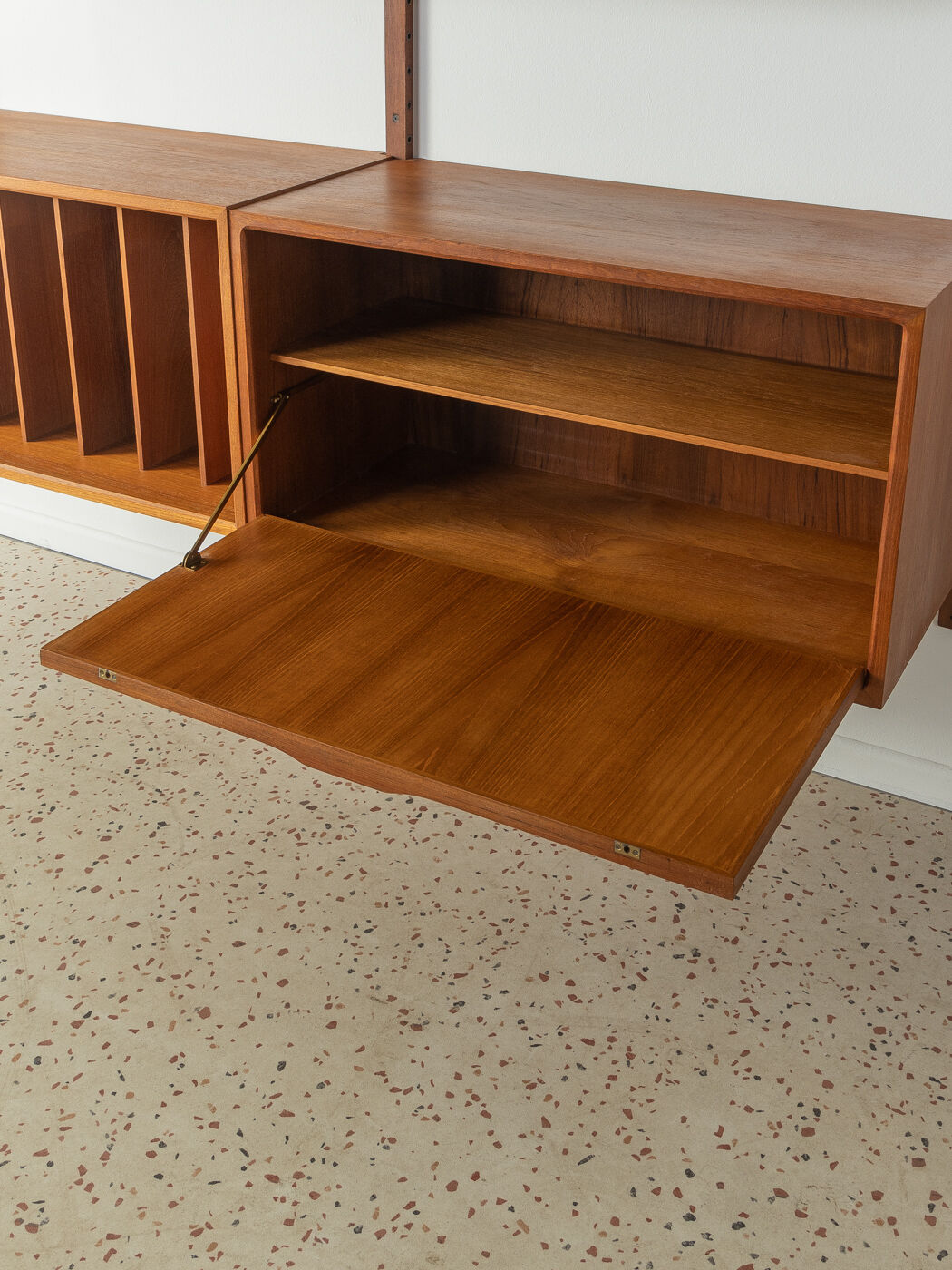1950s wall shelf, Poul Cadovius
