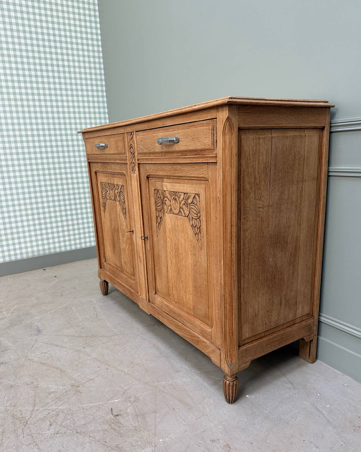Art Deco oak sideboard (renovated)