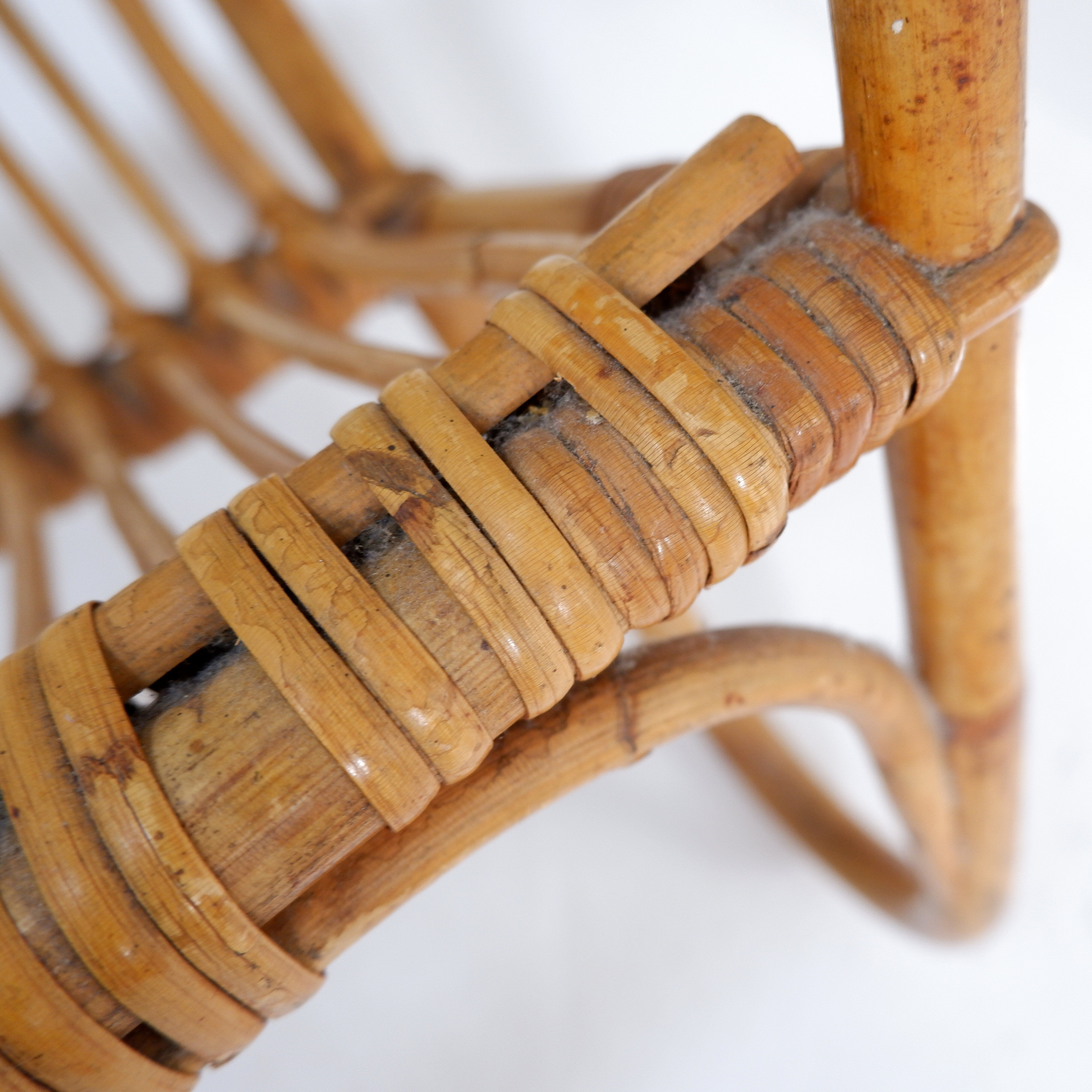 Vintage rattan magazine rack, Netherlands, 1960s