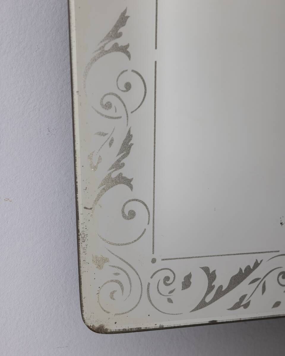 Vintage 1940s Italian design wall mirror with decorated glass