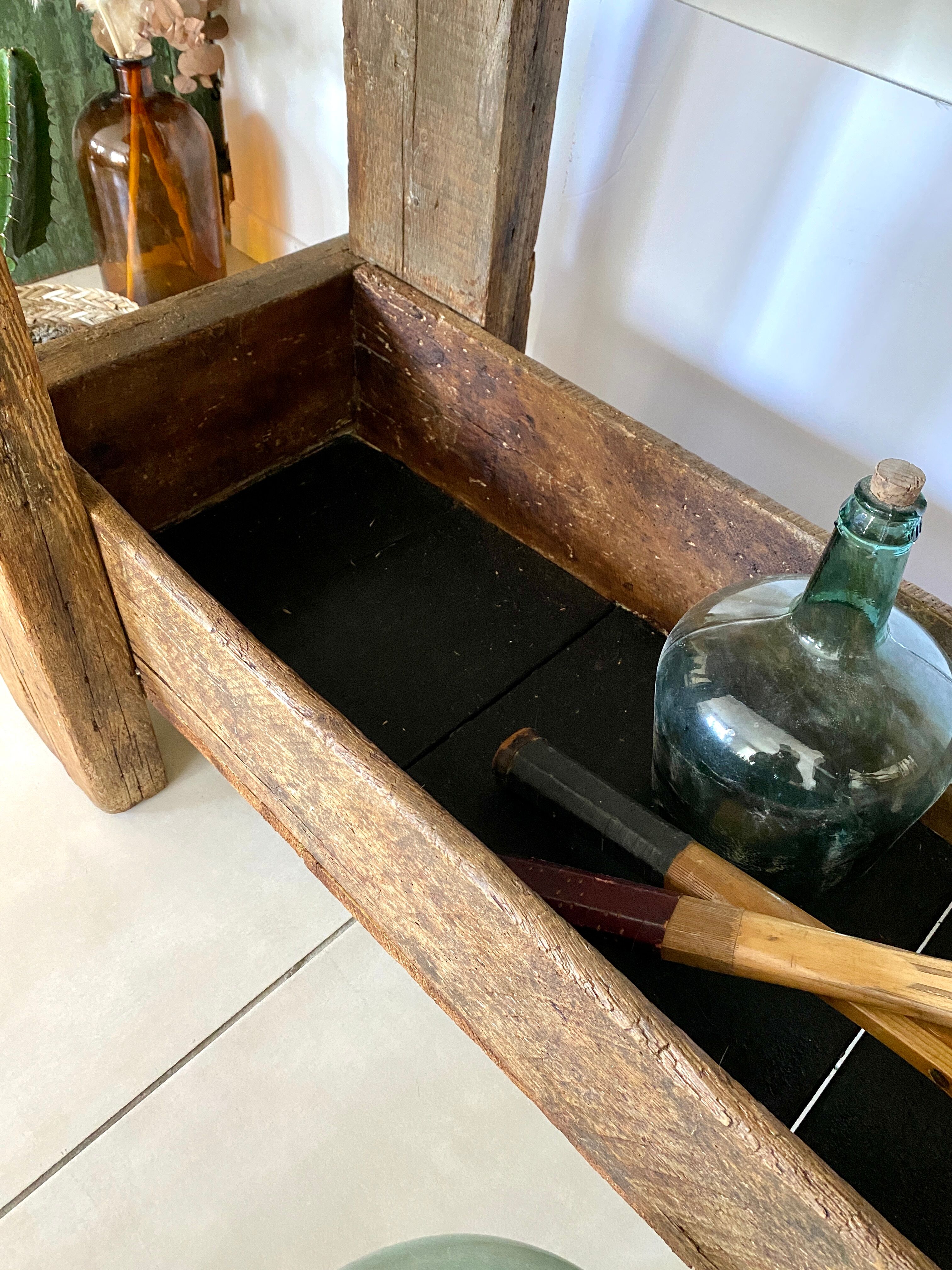 Old wooden workbench