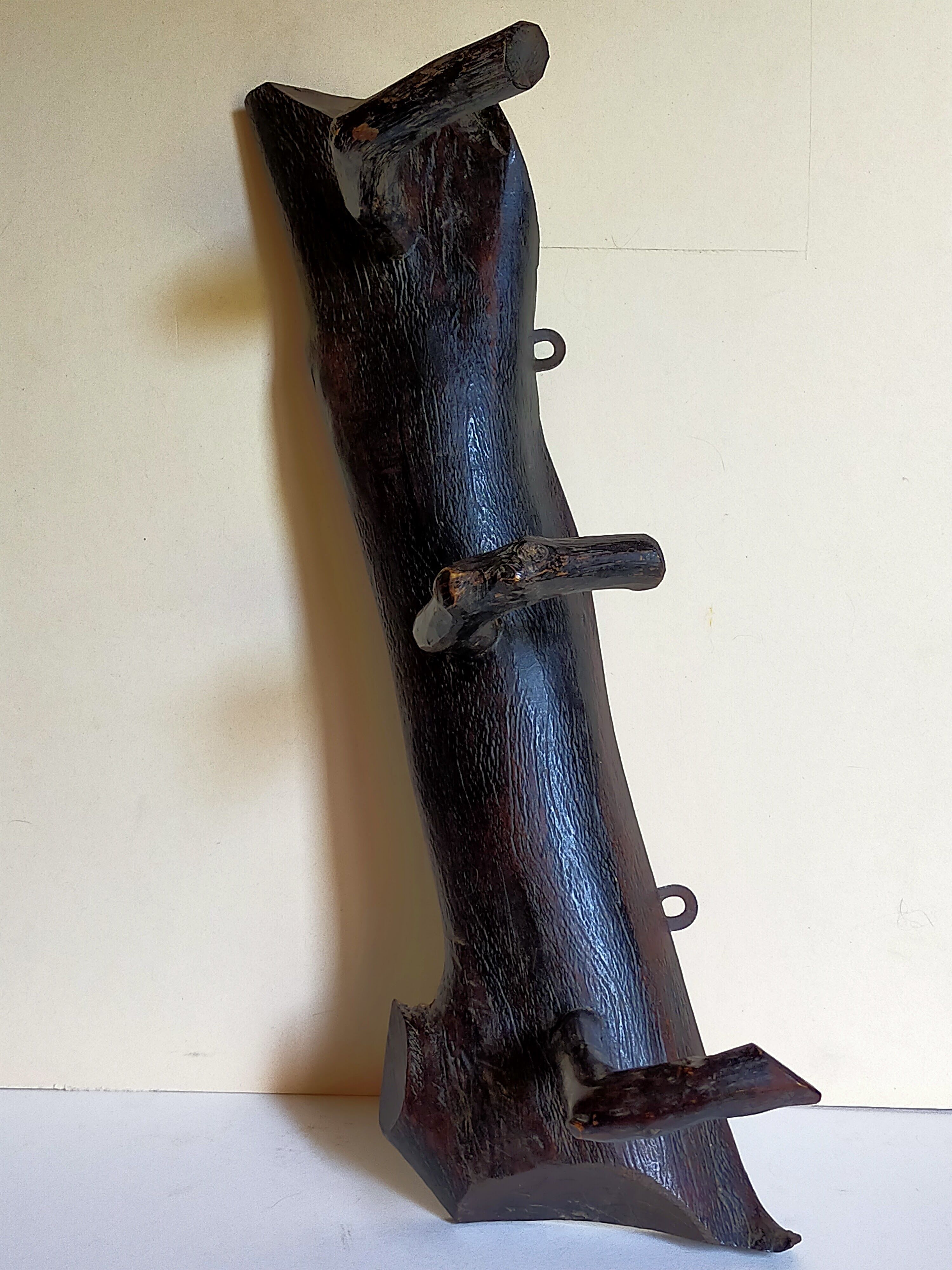 Art-Popular brutalist wall coat holder in solid wood