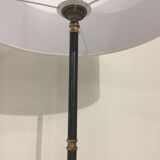 Classic tripod lamppost