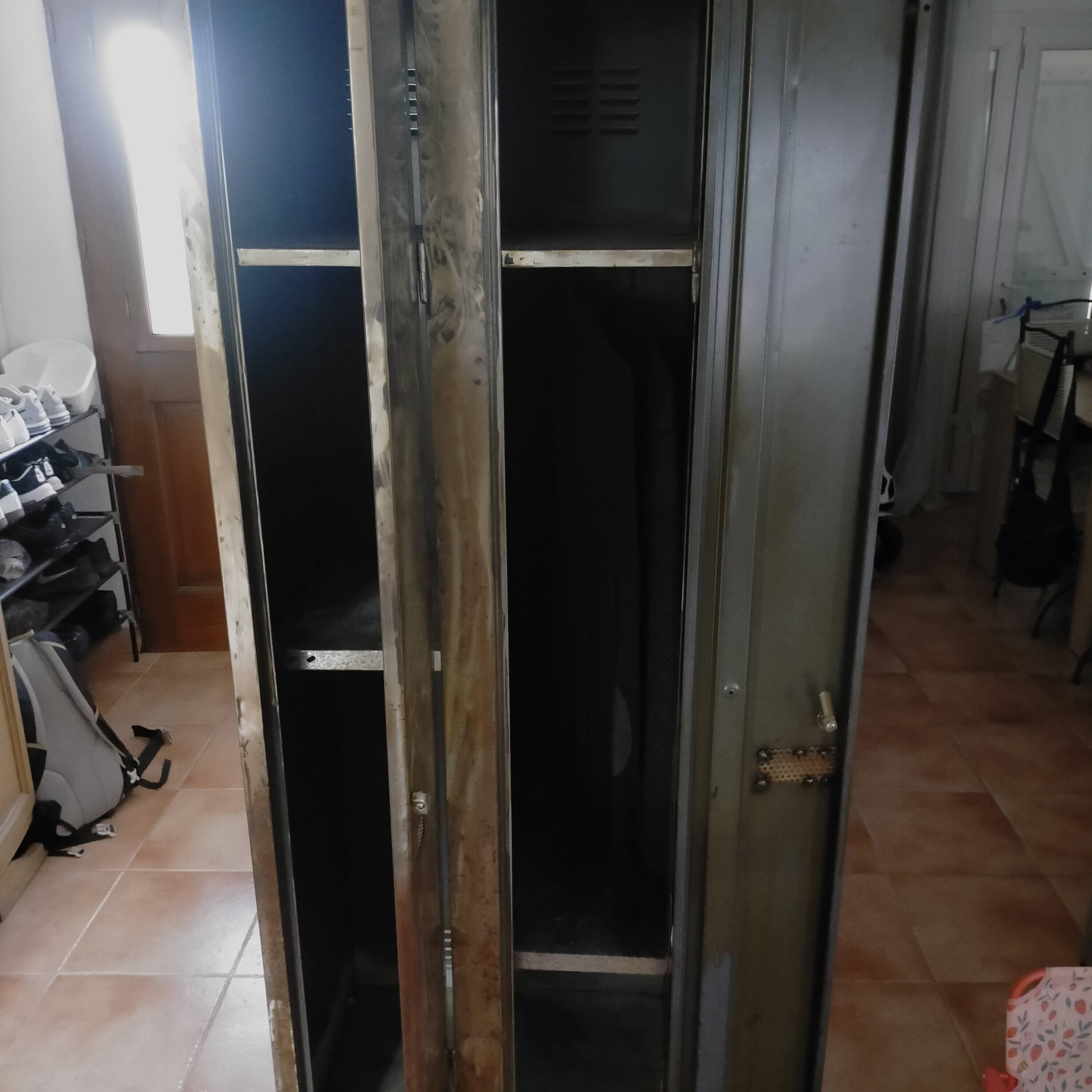 Vintage industrial metal locker – 2 doors – 180x60x50 cm