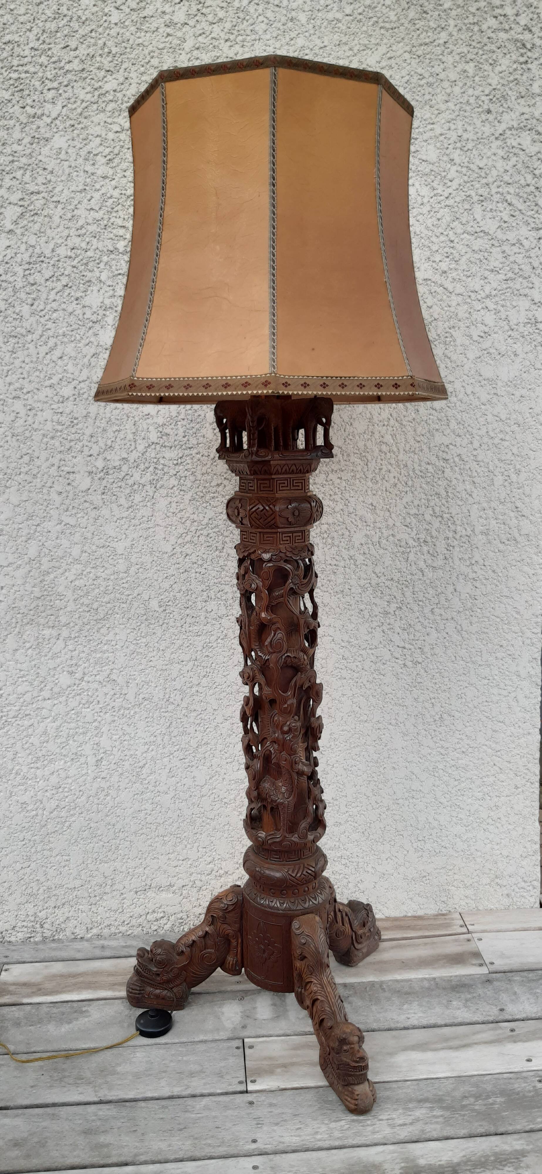 Exotic wood column (indonesia?)