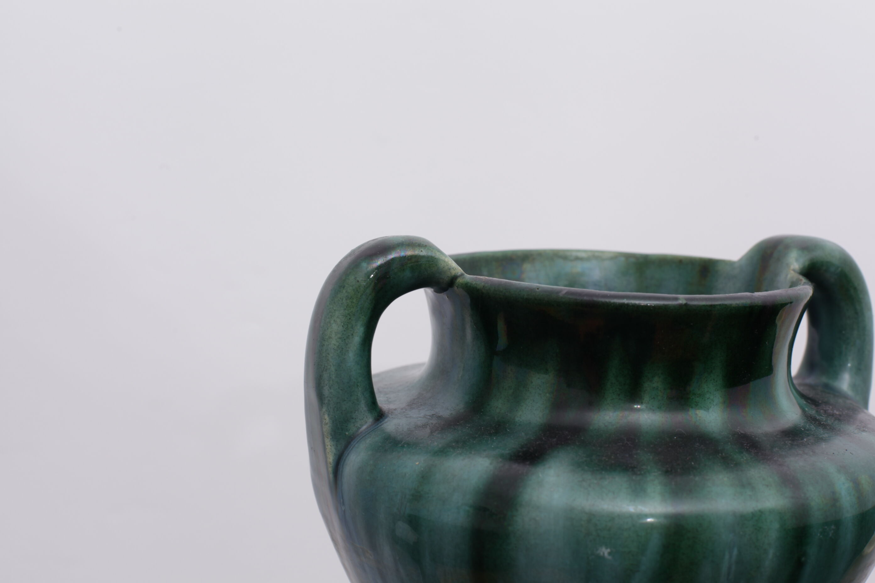 Green sandstone pot vase