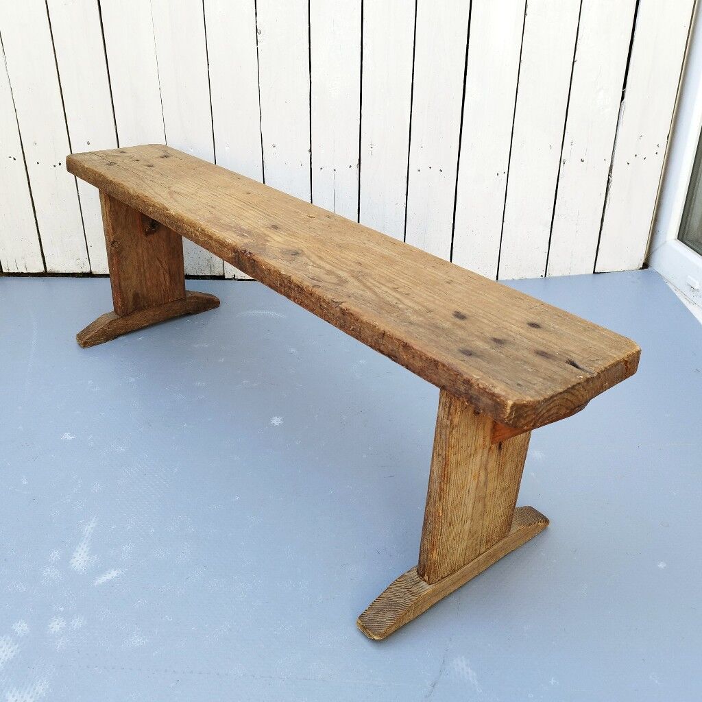 Farm bench enfan vintage countryside