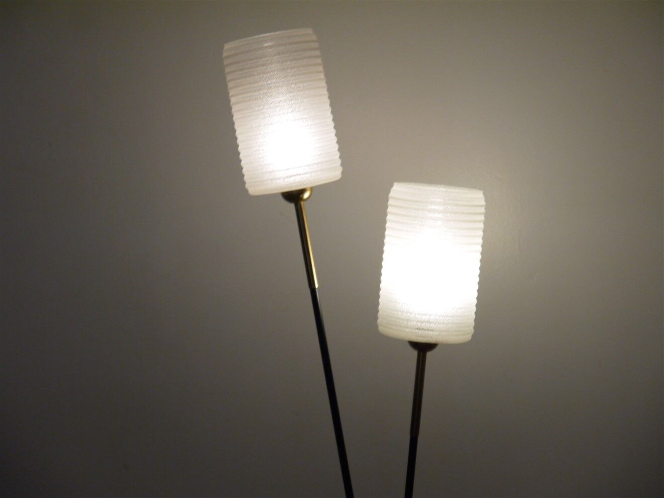 Vintage floor lamp in metal and brass and glass 1950