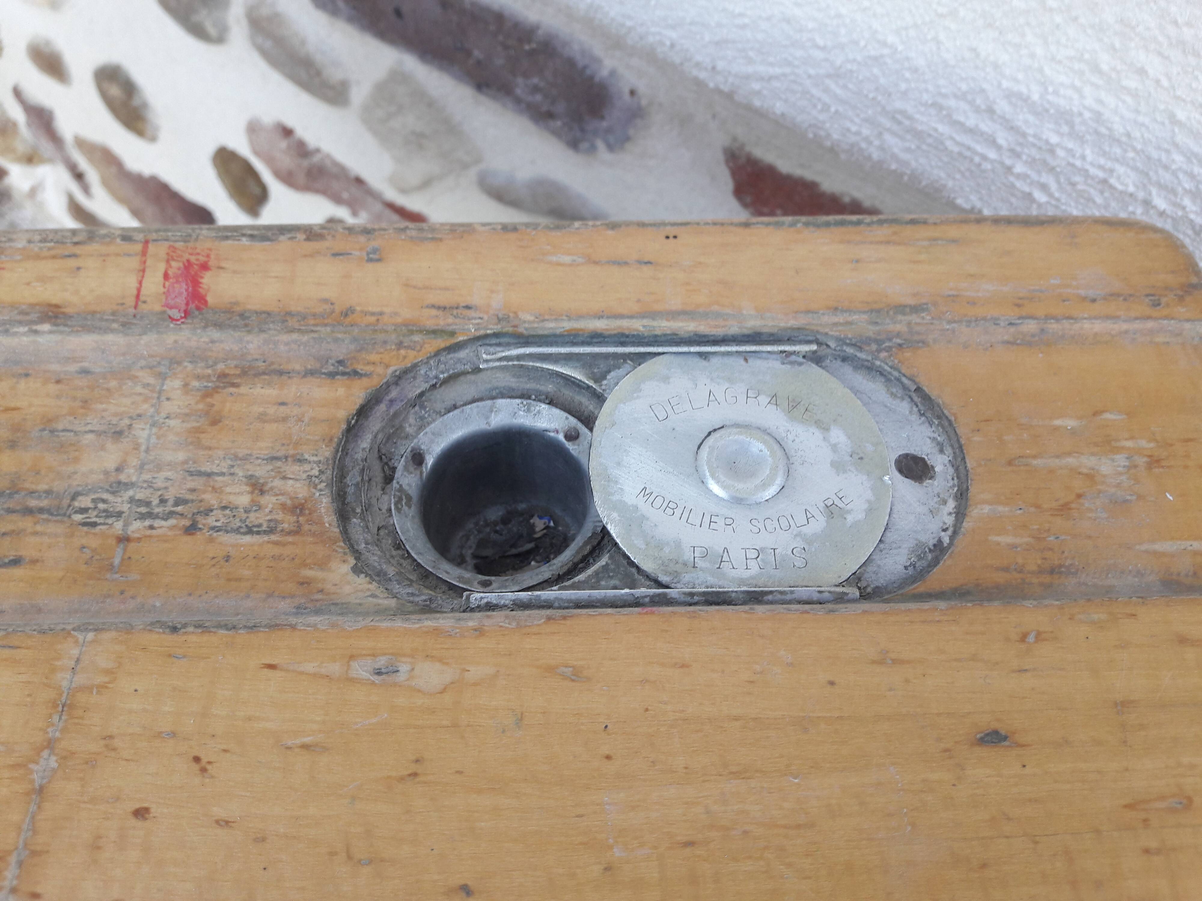 School desk with chair