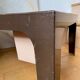 Table basse beige et brune