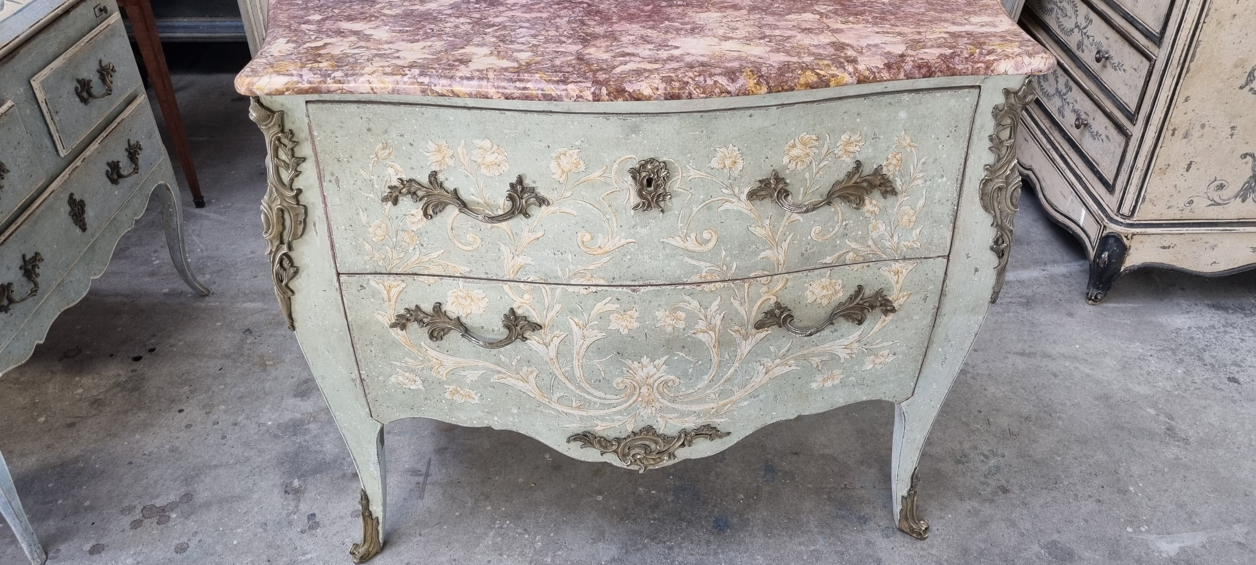 Commode Reveloise 20th