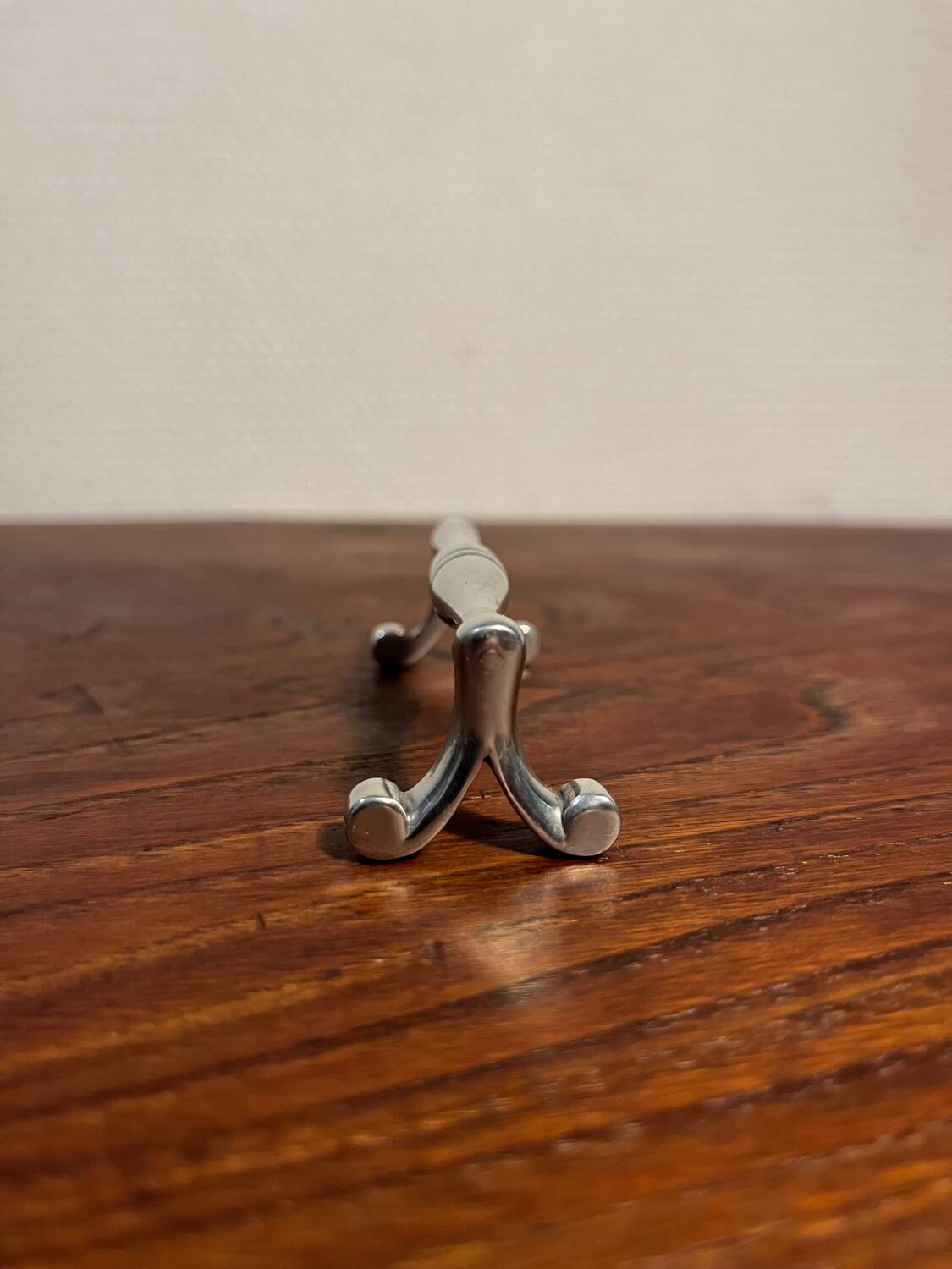 Silver metal knife cutlery holder, 80s design