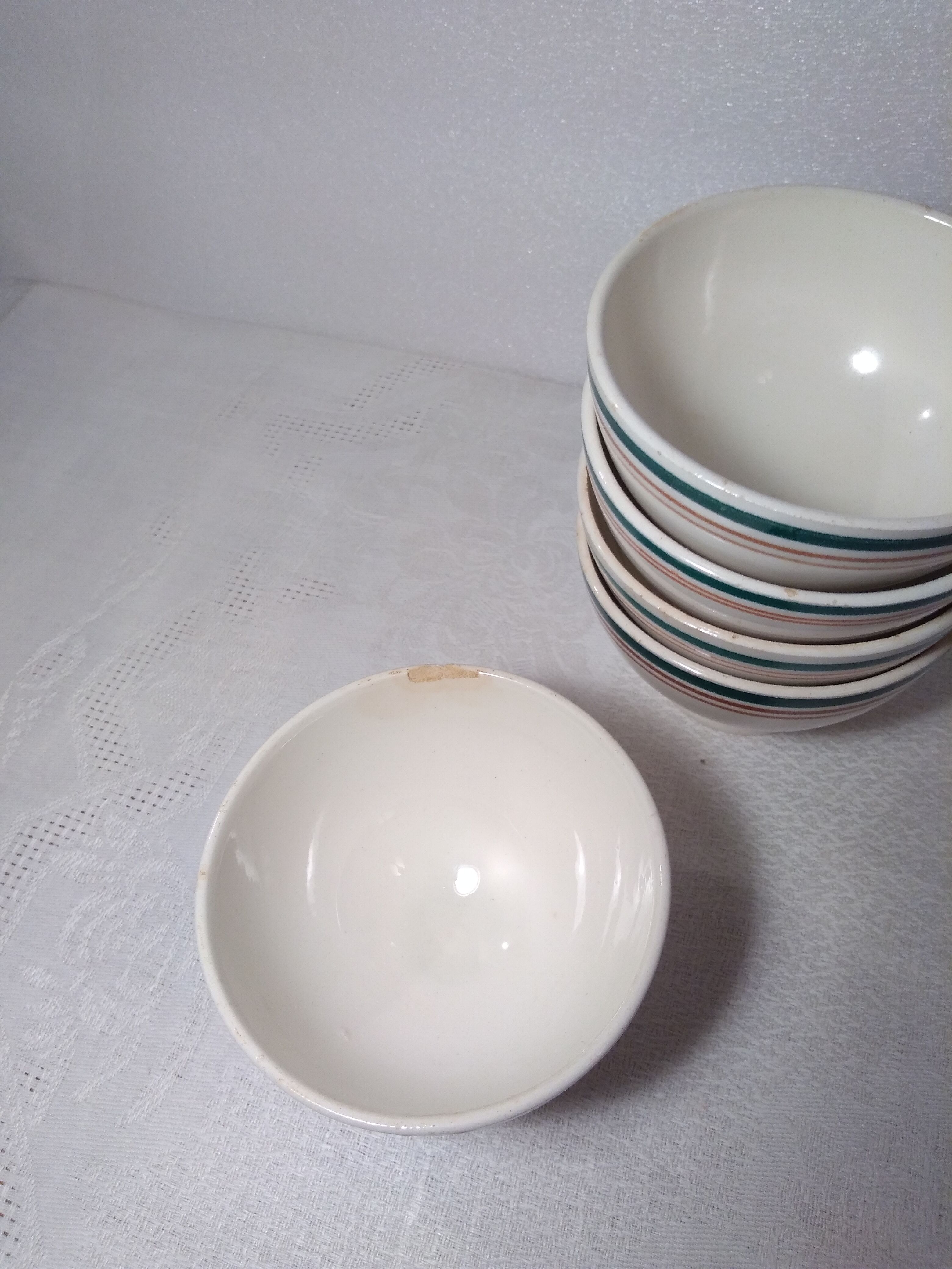 Set de 5 petits bols anciens