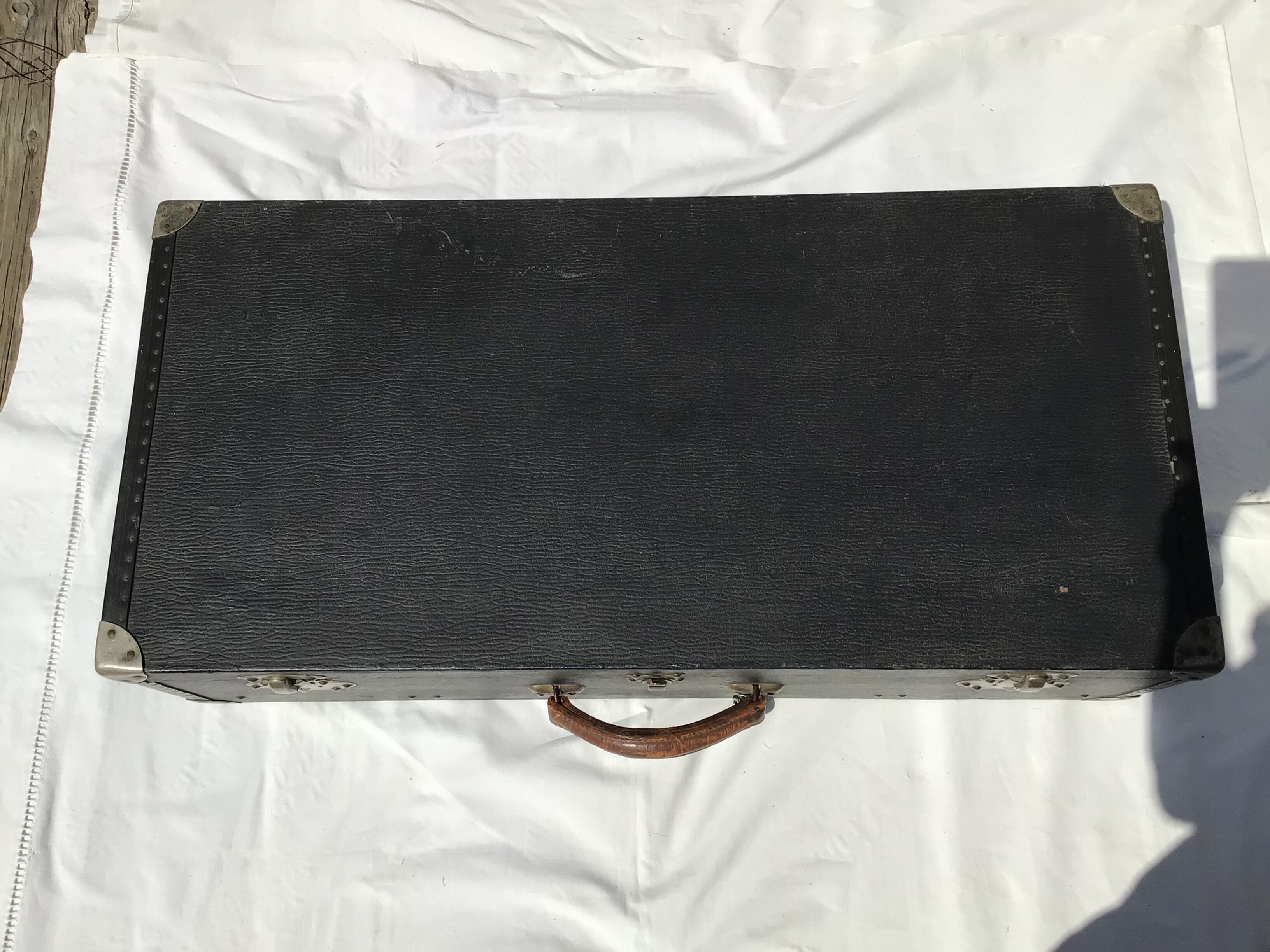 XXL wood trunk case