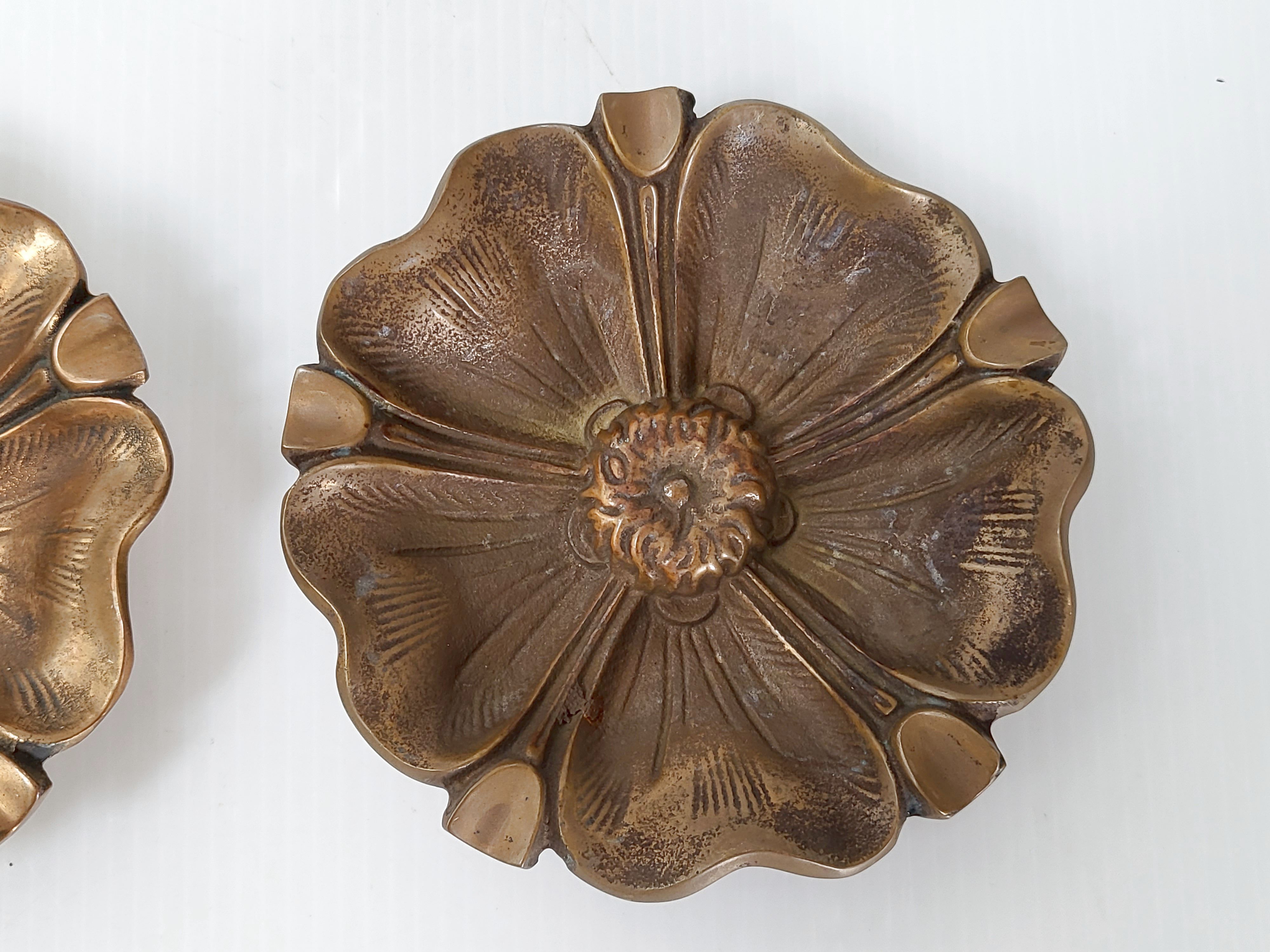 Pair of vintage bronze ashtrays