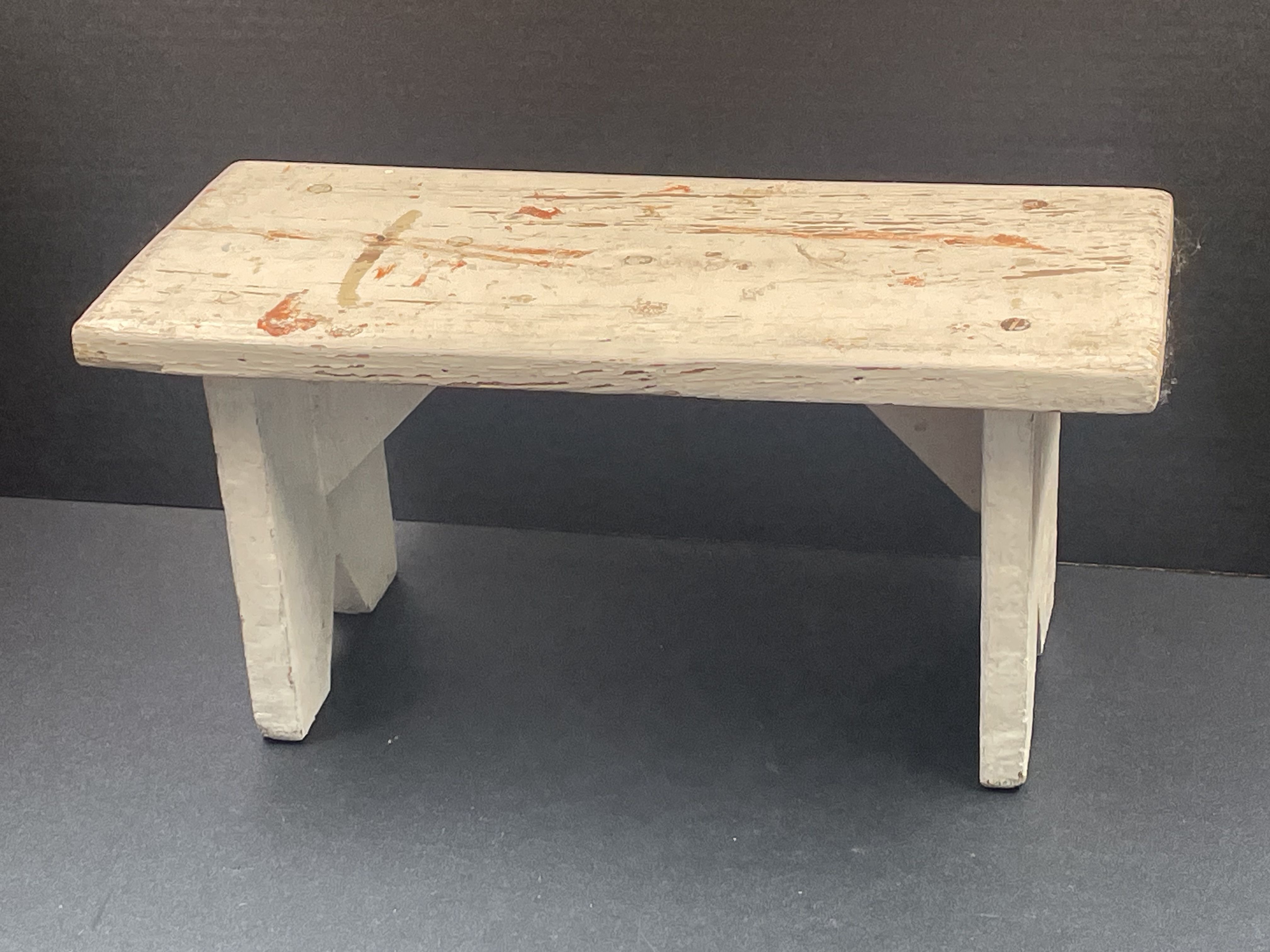 Small bench of lace maker of artisanal manufacture decoration year 70"