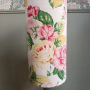 Lampe à poser vintage vert anglais et fleurs