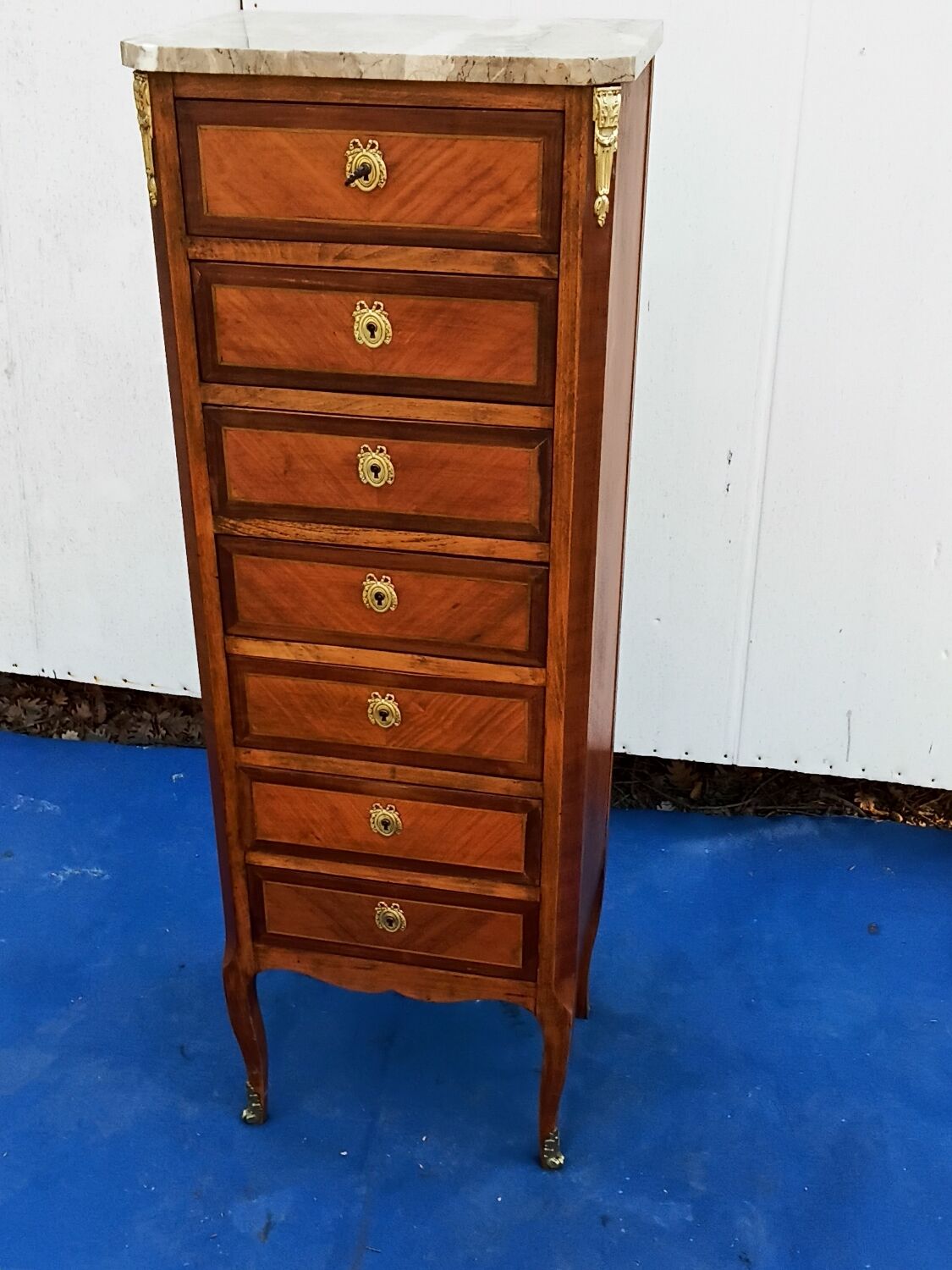 Weekly chess of drawer in marquetry