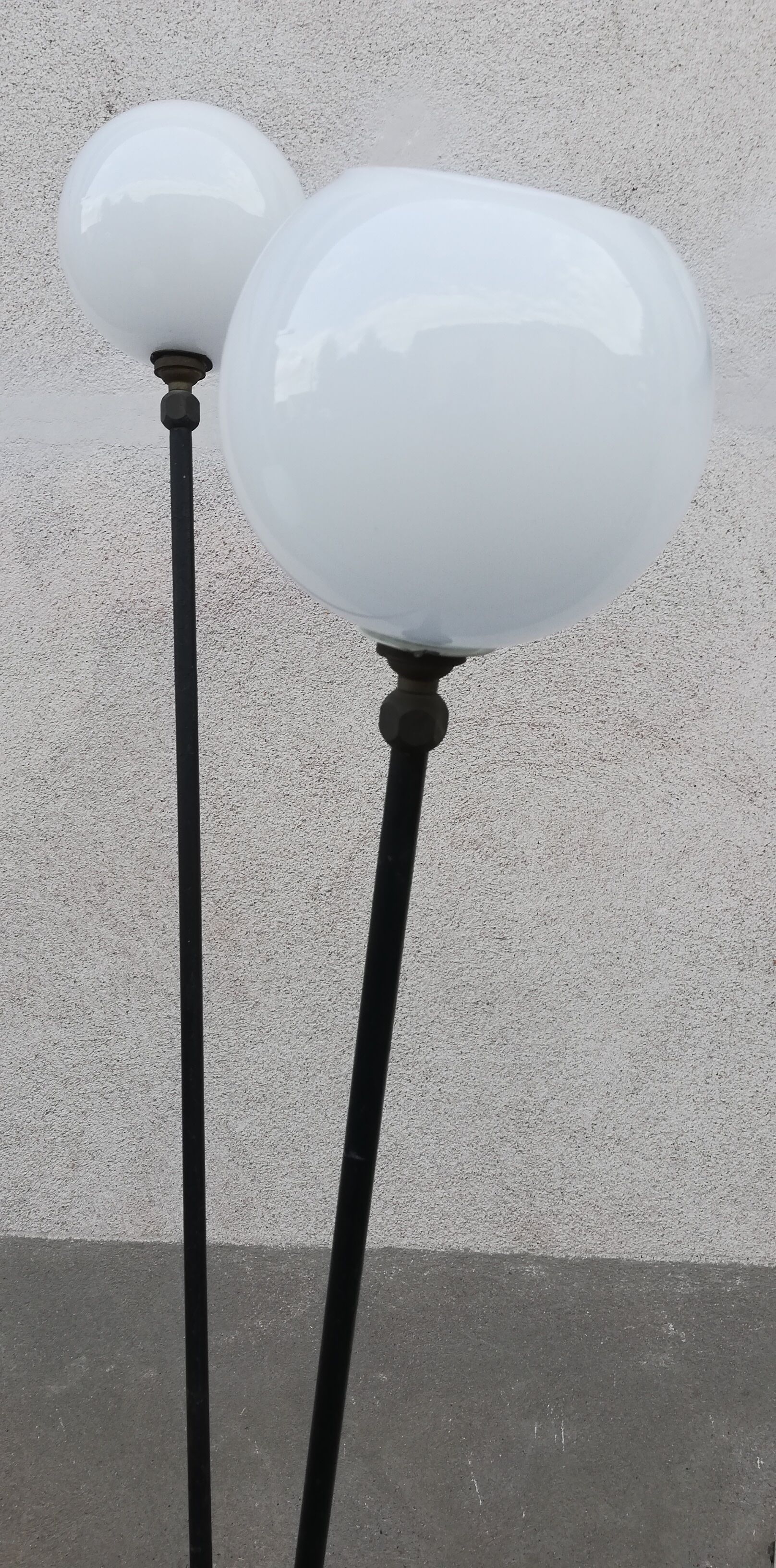 Vintage 3-spoke floor lamp
