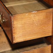 Commode Mule anglaise XVIIIe siècle à dessus pliant en chêne Georgian