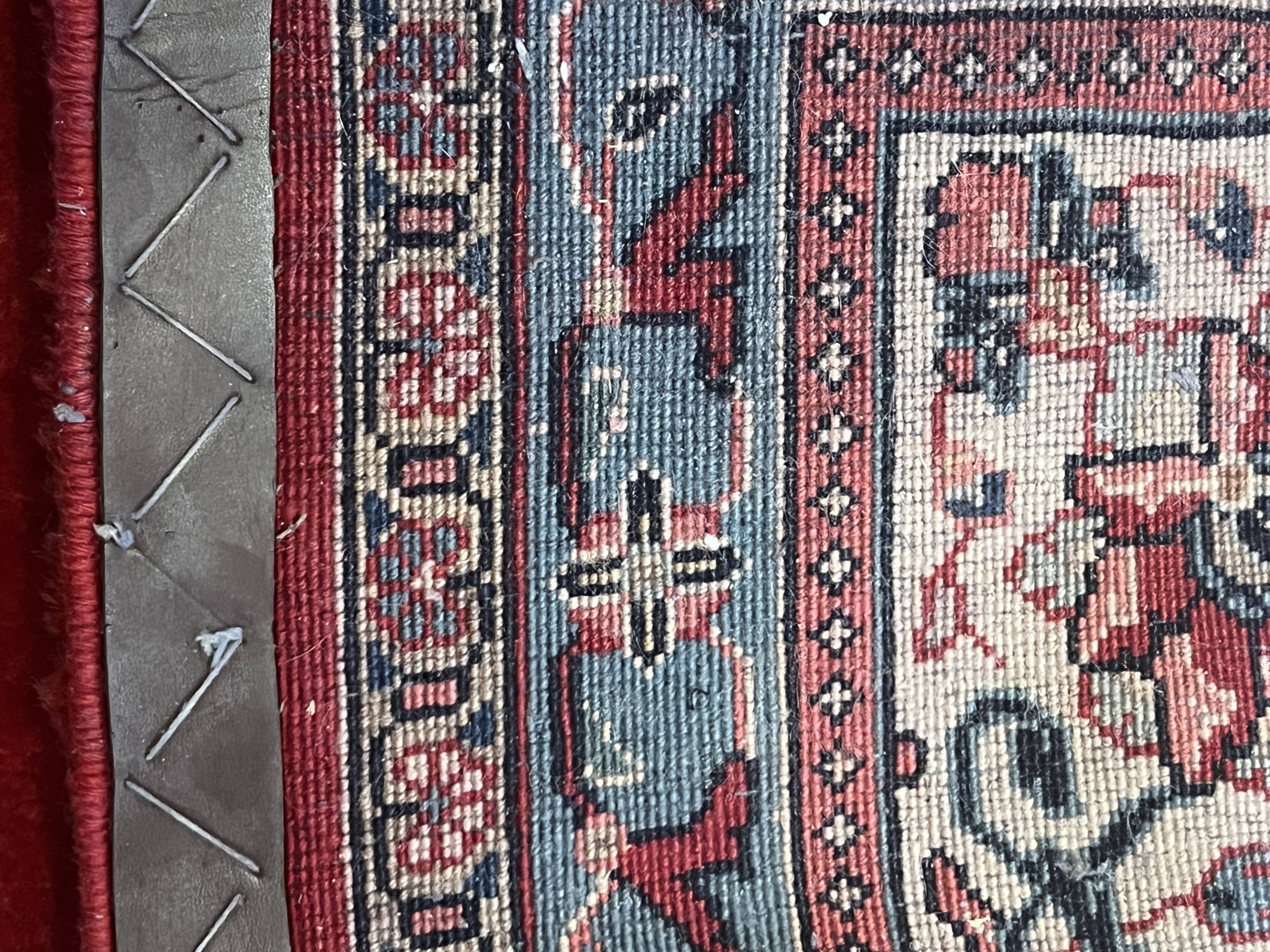 Sarouk Mahal. Grand Persian carpet made of 100% wool, 373x282 cm.